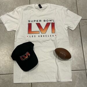 Super Bowl LVI Los Angeles tshirt size medium, SnapBack hat, football. Authentic
